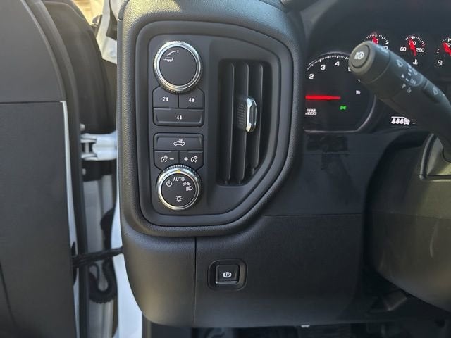 2025 GMC Sierra 3500 HD Pro DRW
