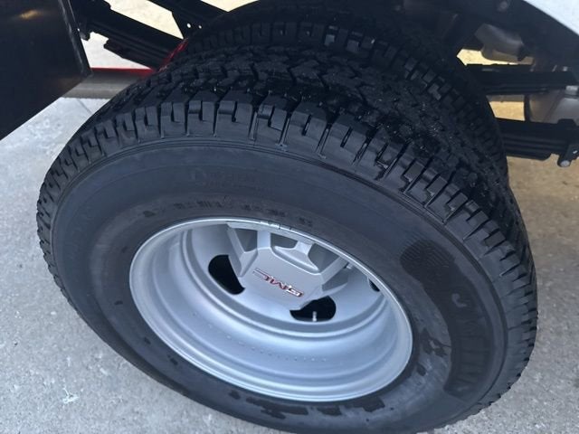 2025 GMC Sierra 3500 HD Pro DRW