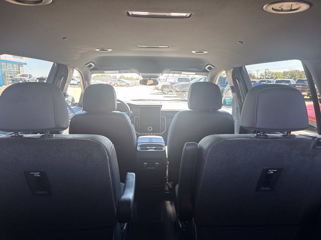 2024 GMC Acadia AT4