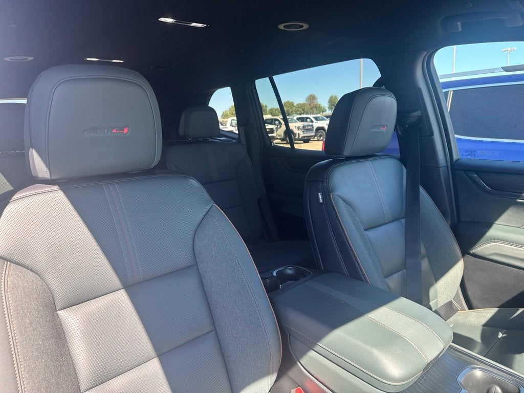 2024 GMC Acadia AT4