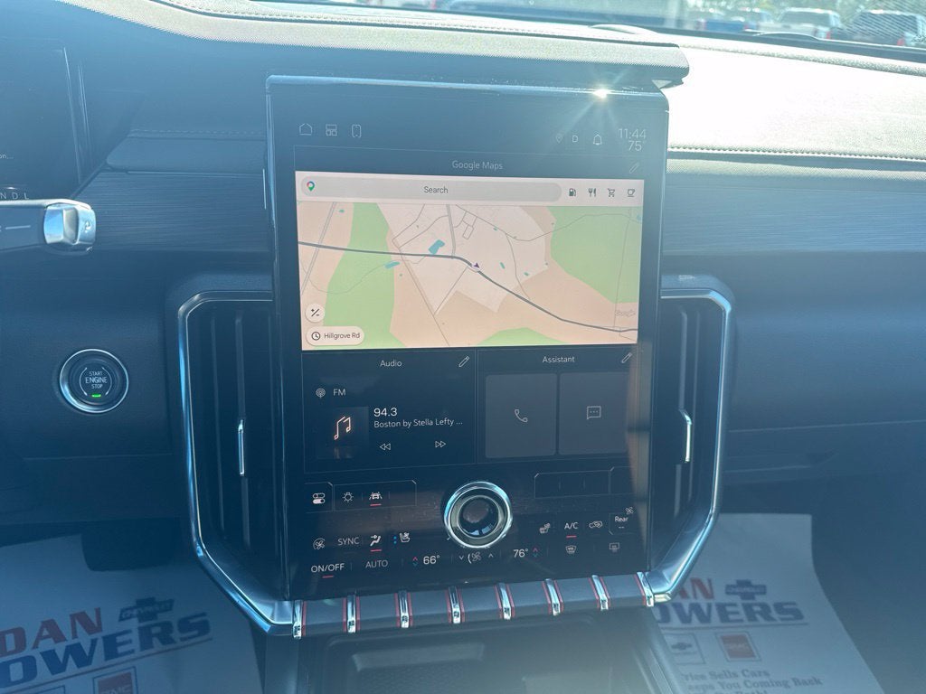 2024 GMC Acadia AT4
