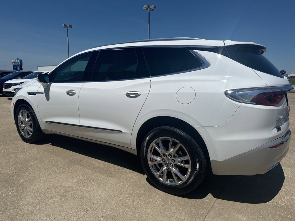 2024 Buick Enclave Essence