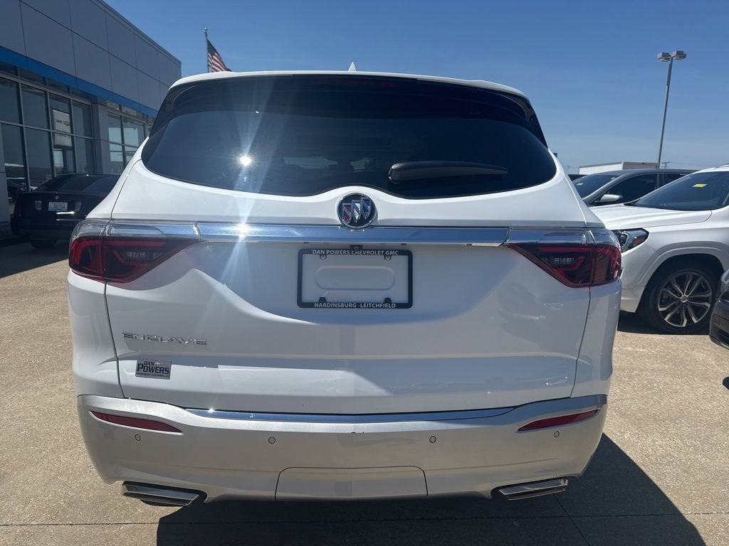 2024 Buick Enclave Essence