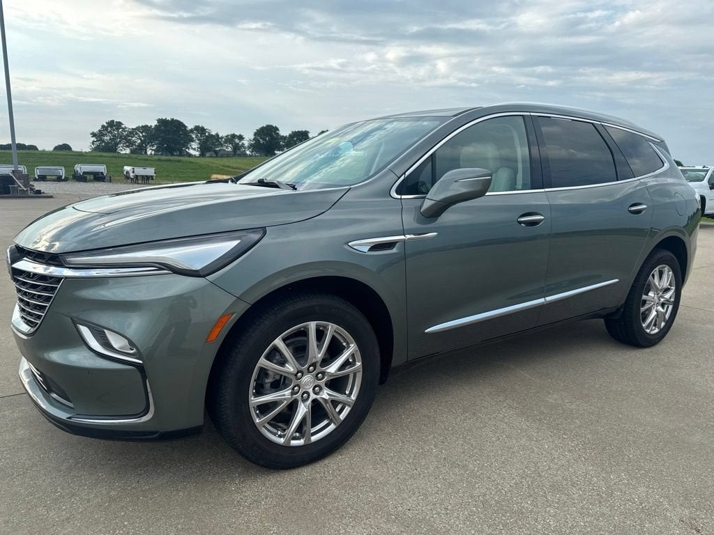 2022 Buick Enclave Premium